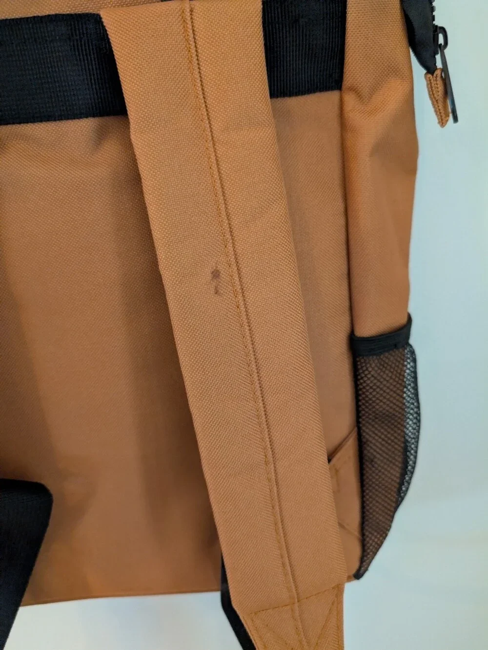 Dickies Sturdy Brown Backpack - Picture 3 of 16